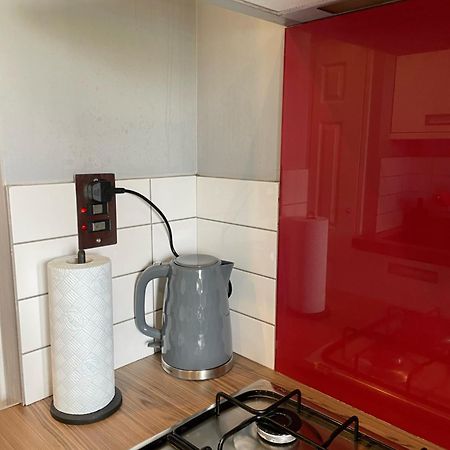 Top Floor 1 Bedroom Apartment With Views Over Londyn Zewnętrze zdjęcie